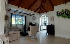 VILLA BORD DE MER 