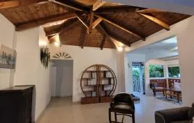 VILLA BORD DE MER 
