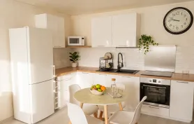 Studio lumineux avec piscine, à deux pas de la plage