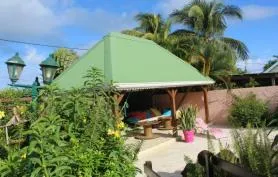 Gîtes** avec piscine et SPA à 900m de la plage sainte rose guadeloupe