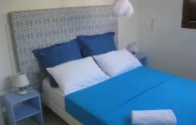 Rez de villa LAPALOMA DES ANSES à deux pas de la plage.