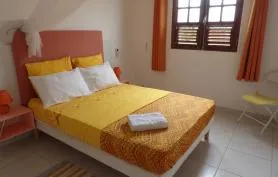 Rez de villa LAPALOMA DES ANSES à deux pas de la plage.