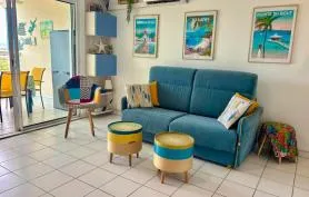 Studio charme entièrement rénové et Vue Mer