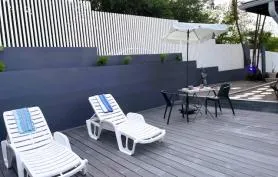 AT HOME Chambre climatisée, salle de bain attenante dans un quartier calme sur les hauteurs des Trois Ilets