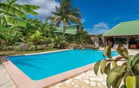 Gîtes** avec piscine et SPA à 900m de la plage sainte rose guadeloupe
