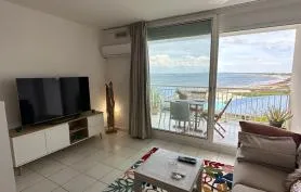 Magnifique studio vue mer, 50 m de la plage et piscine 