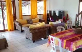 Belle villa avec vue sur le rocher du Diamant et le morne Larcher