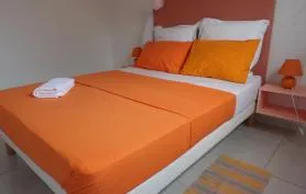 Rez de villa LAPALOMA DES ANSES à deux pas de la plage.