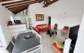Villa neuve, vue sur mer à 800 m de la plage