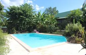 Gîte de groupe jusqu'à 30 personnes avec piscine, à 900 m de la plage