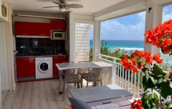 Gîte vue mer, piscine et plage privée