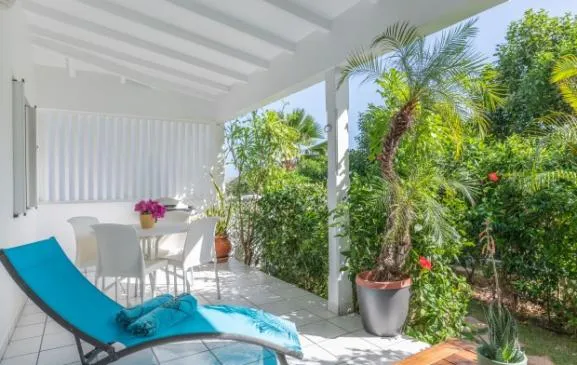 Cottages Les Sucriers dans un écrin de verdure se