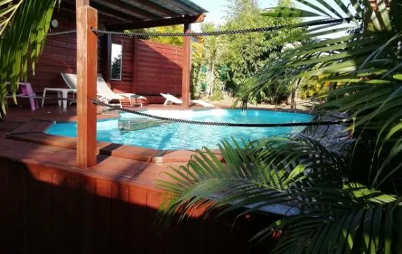 Villa Coup de Coeur Caraïbes, piscine, vue mer et proche plages 