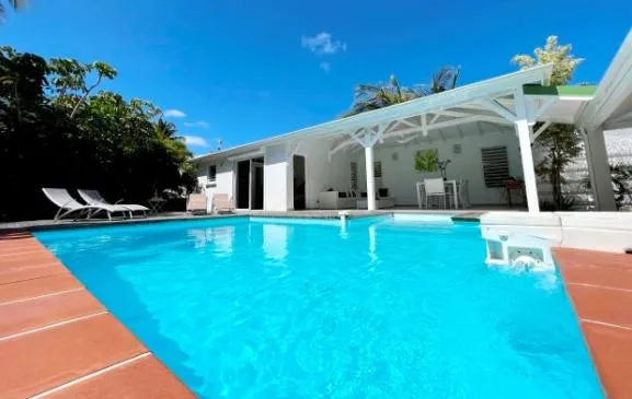 Villa 5 chambres à Sainte Anne vue mer avec piscine privée