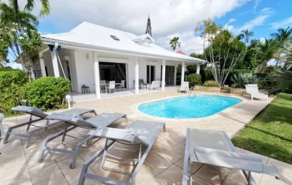 Villa avec piscine privée et vue mer 4 chambres sur Sainte Anne