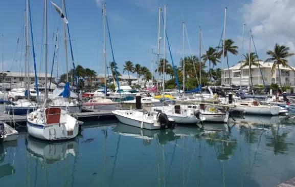 Appartement  F3 de standing sur la Marina de Saint François