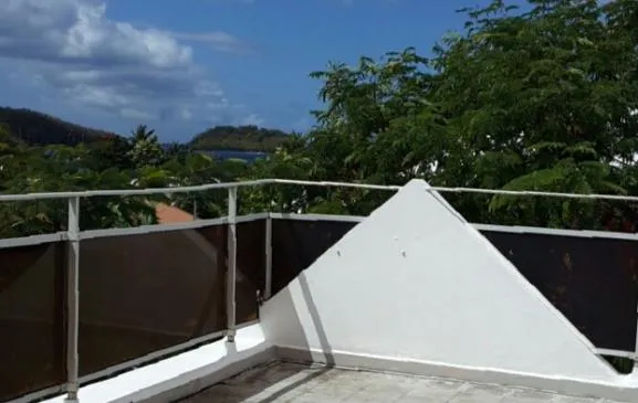 Studio sur la plage à louer à l'Anse à l'Ane Martinique