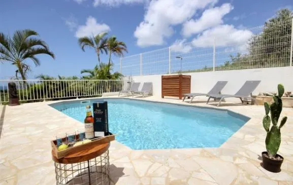 Domaine Carib Turquoise, piscine, vue mer, idéal pour les grandes familles