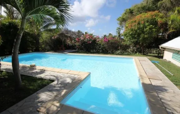 Villa HAMAK très grande piscine Vue mer Guadeloupe