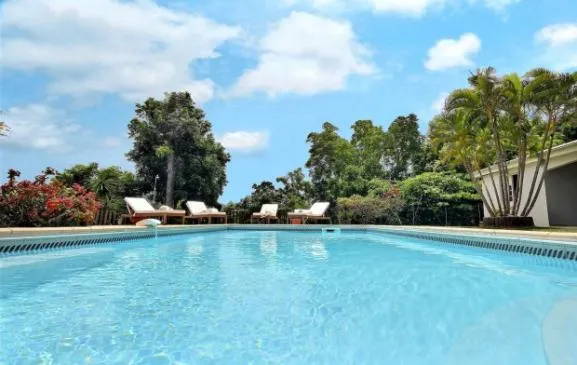 Villa 4ch, vacances en pleine nature, piscine privée, vue 180°