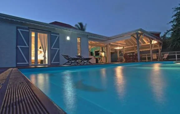 VILLA OUTREMER - Bord de plage