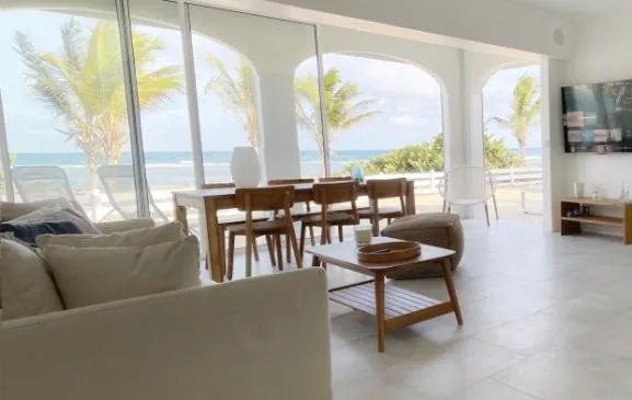 Villa Duplex Luxe les pieds dans l'eau entièrement rénovée