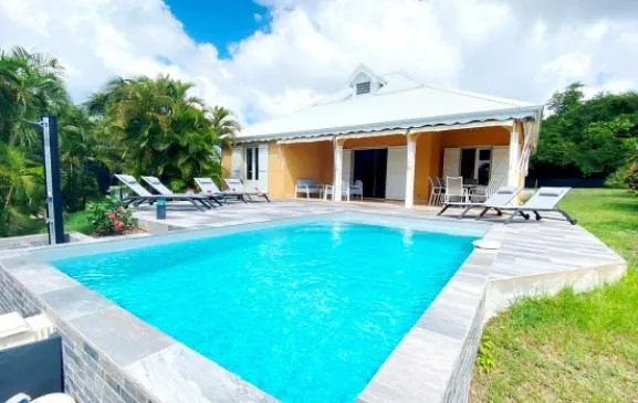 Villa 3 chambres à Sainte Anne avec piscine privée 