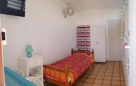 Studio Hibiscus, plage à 3mn à pied, Le Gosier