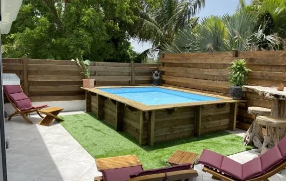 jolie villa pour 2 à 7 personnes avec piscine à Saint Francois
