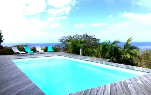 Villa vue mer avec piscine au sel
