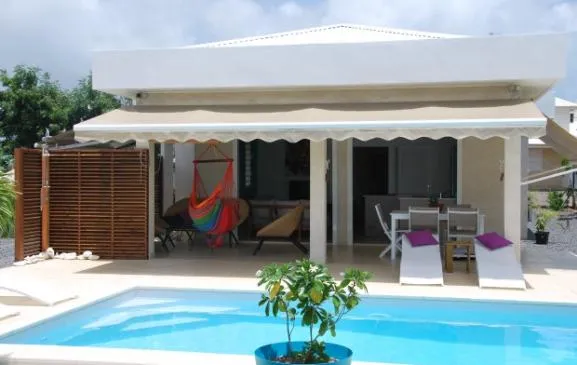 Villa de standing tout confort piscine privée
