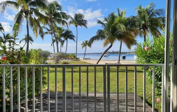 Appartement le flamboyant au bord de l'eau sxm