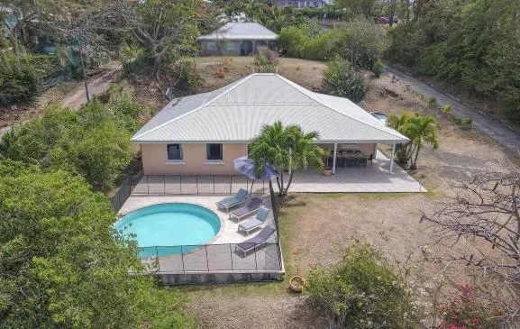 Villa Flamboyant avec piscine et vue mer