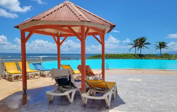 Anse des rochers - Studio avec terrasse au 1er étage, pour 2 personnes