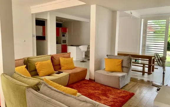 Villa Valette 600m  plage et commerces 6/8 pers