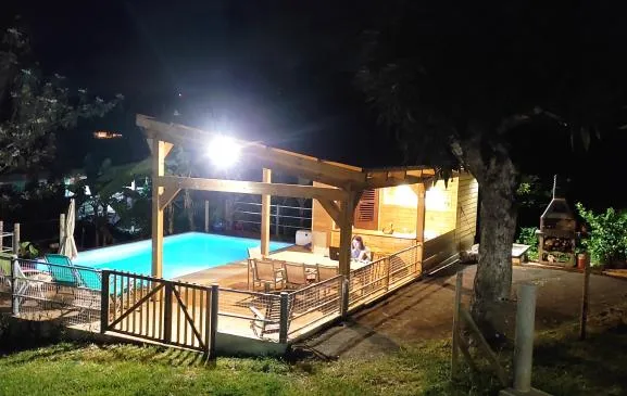 Bungalow Noukatchimbe avec piscine partagée 