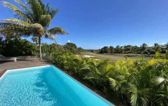 Villa 3 chambre avec piscine sur le golf