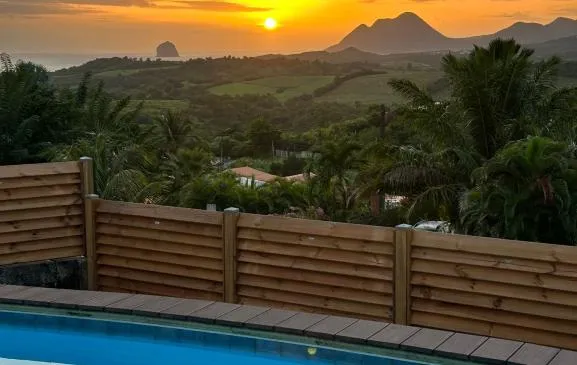 Domaine Madinina Dream. Superbe vue. 6 ch 5 sdb. 12/16 couchages