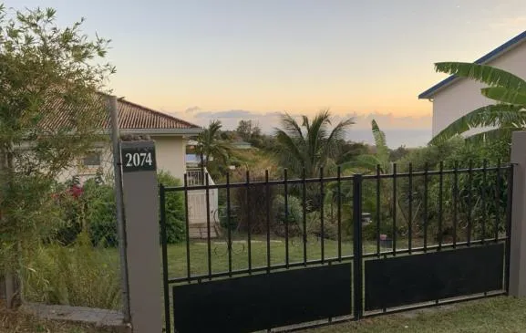 Appartement dans Villa Kanouna avec vue sur la mer des Caraïbes