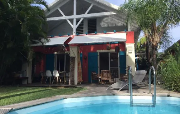 Villa Marie Galante 4/6 p à 50 m de la plage