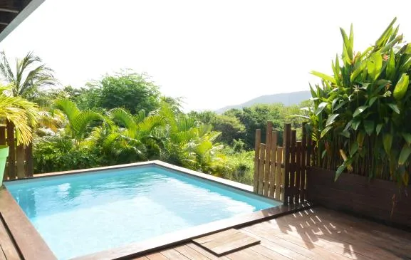 Plezi - Maison avec piscine privée à proximité des belles plages du Sud
