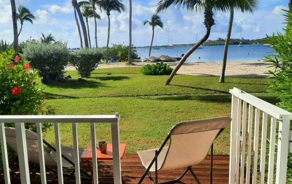 Appartement le flamboyant au bord de l'eau