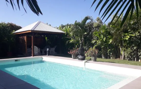Villa avec piscine proche golf marina plage