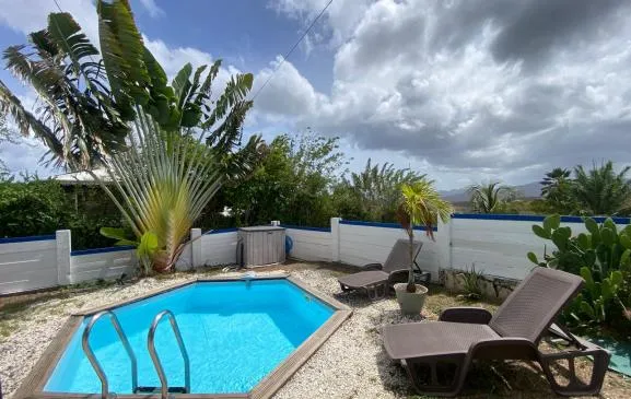 Nina Dream. Joli T3, piscine, 2 ch 1 sdb. 4/6 couchages
