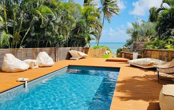 Villa de luxe bord lagon 10 pers piscine et spa