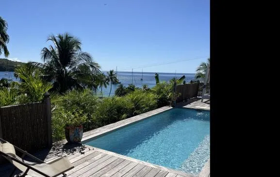 Villa Turtle Bay piscine privée vue mer à 100 m à pied de la plage