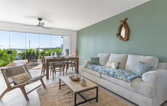 Sur les hauteurs de la Baie Orientale - Appartement 1 chambre vue mer 