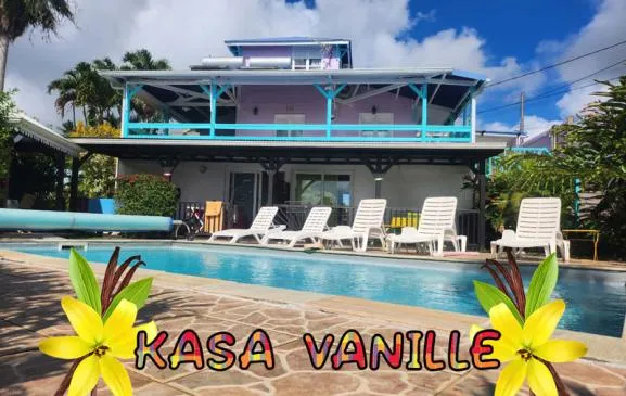 Appartement T2 Créole, T2 Madras ou T2 Coco à Kasa Vanille: clim, piscine