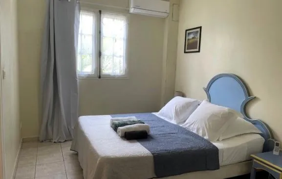 Appartement T2 climatisé et tout équipé, proche des Plages, commerces, du Village Créole et de la Marina les 3 Ilets