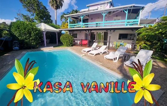 Appartement T2 Créole, T2 Madras ou T2 Coco à Kasa Vanille: clim, piscine